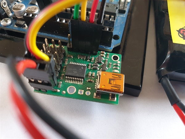 Arduino Uno + Maestro6 servo controller (CRC)